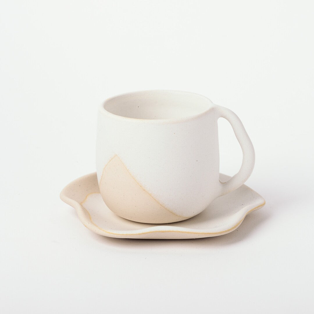 evelin cup in white color size large studio mache
