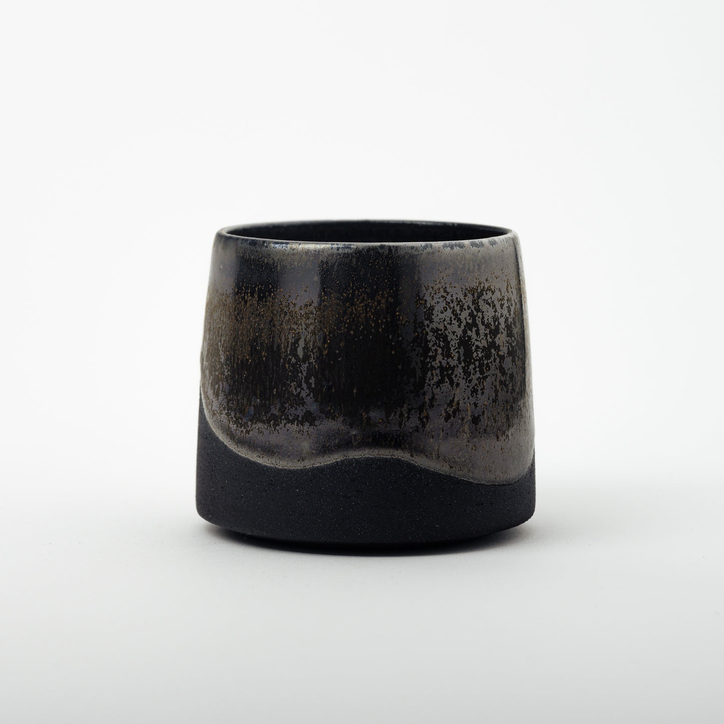 Skodelica Liana - črna metal